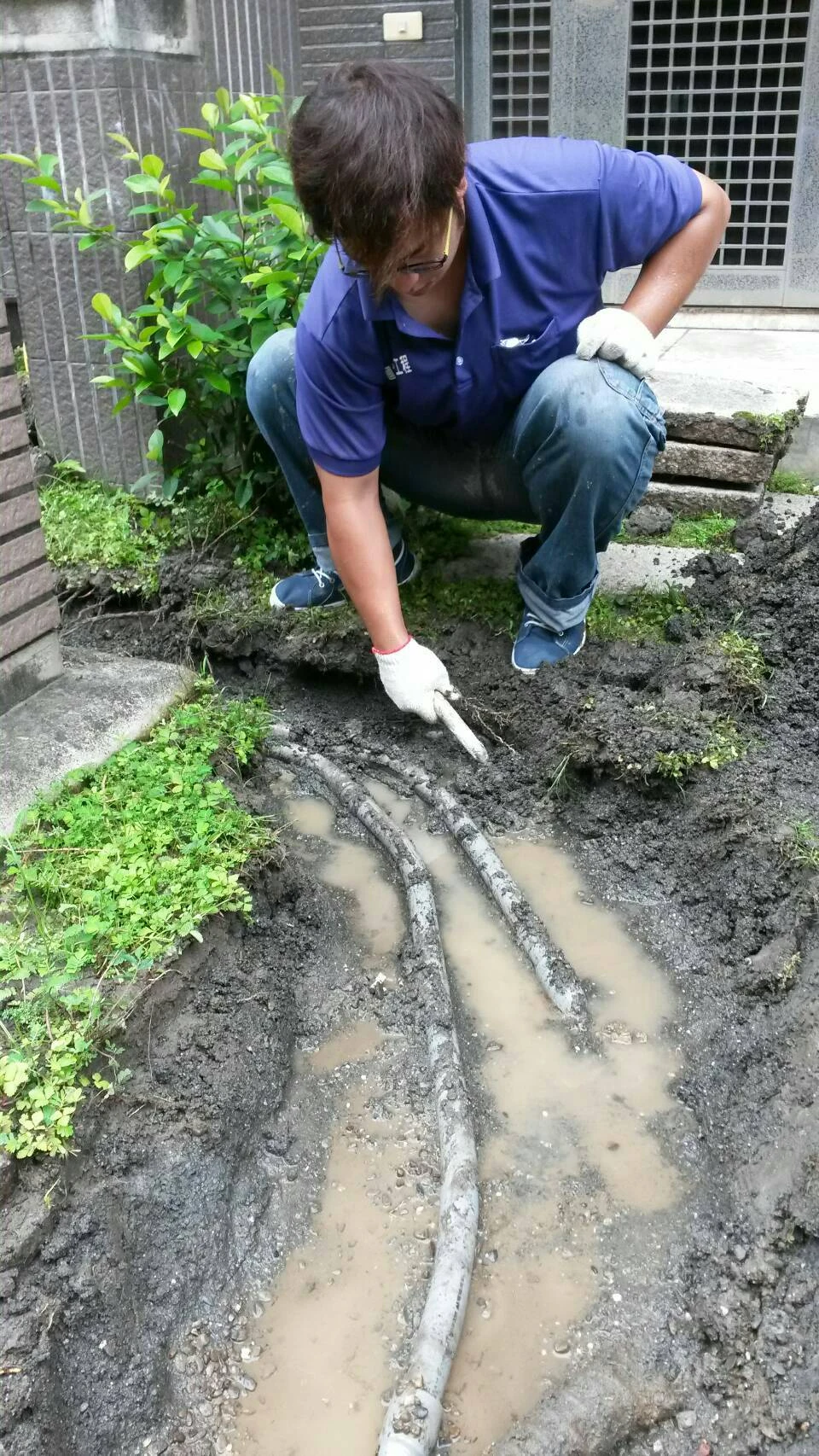 高雄抓漏/抓漏達人/漏水救星/富國抓漏水電工程/莊師傅防水抓漏