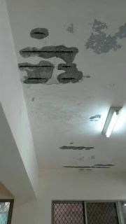 牆壁坑洞修補油漆