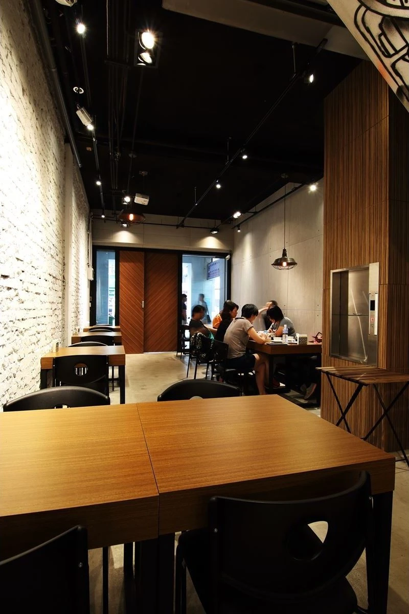 巫山烤魚店
