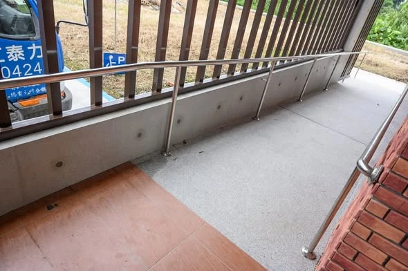 吉安鄉農會後製清水模