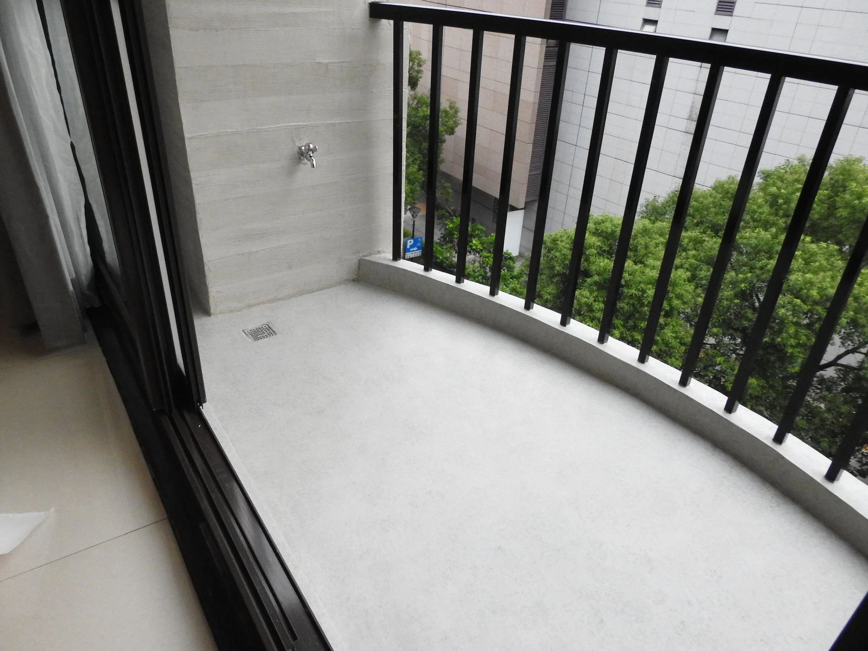 永和磁磚免打除拉皮後製清水模木紋、清水模地坪