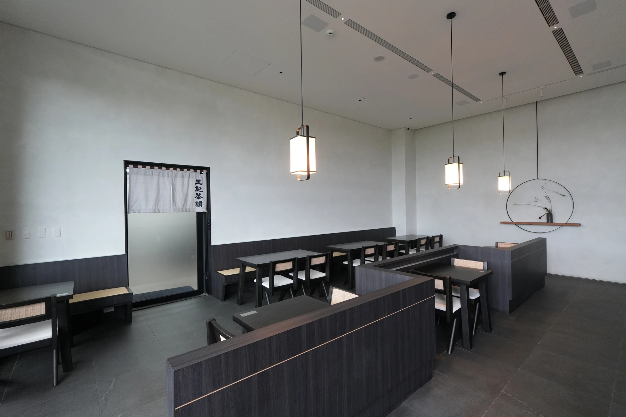 花蓮知名餐廳王記後製清水模