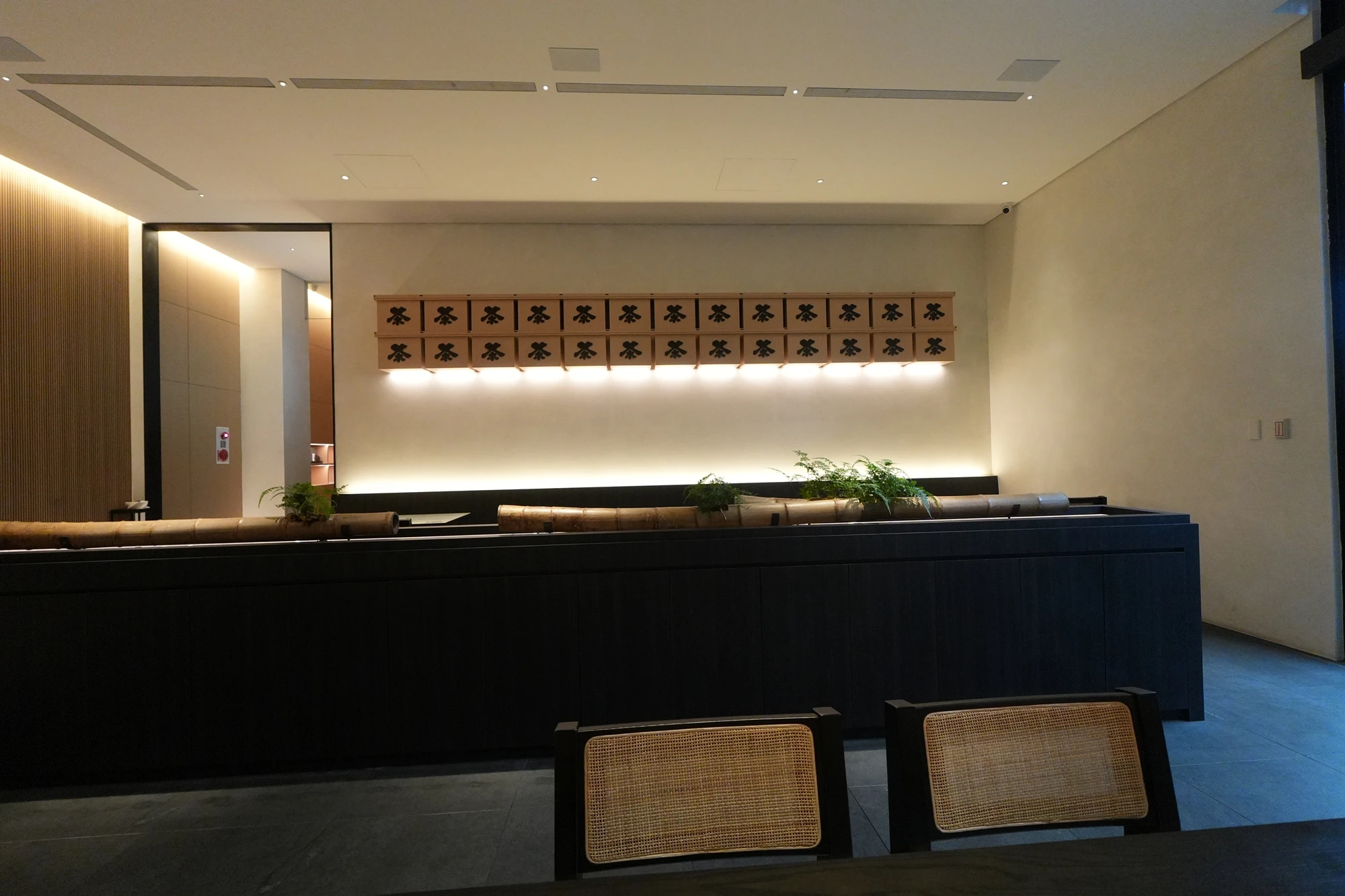 花蓮知名餐廳王記後製清水模