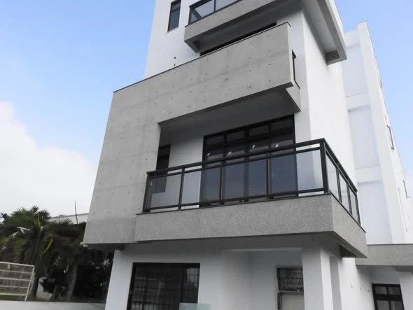 溪州公正街後製清水模