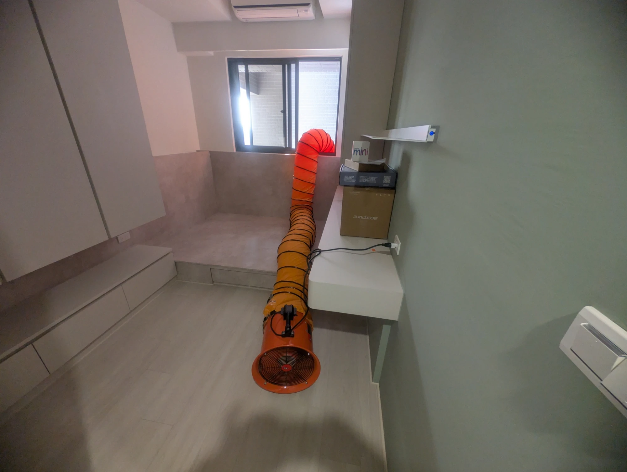 建置中