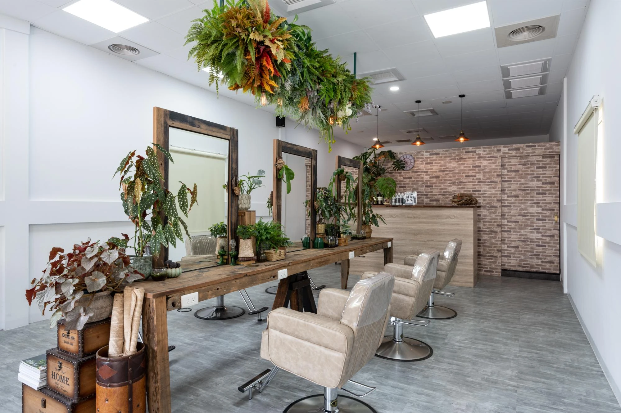 CARY-岡山理髮商空