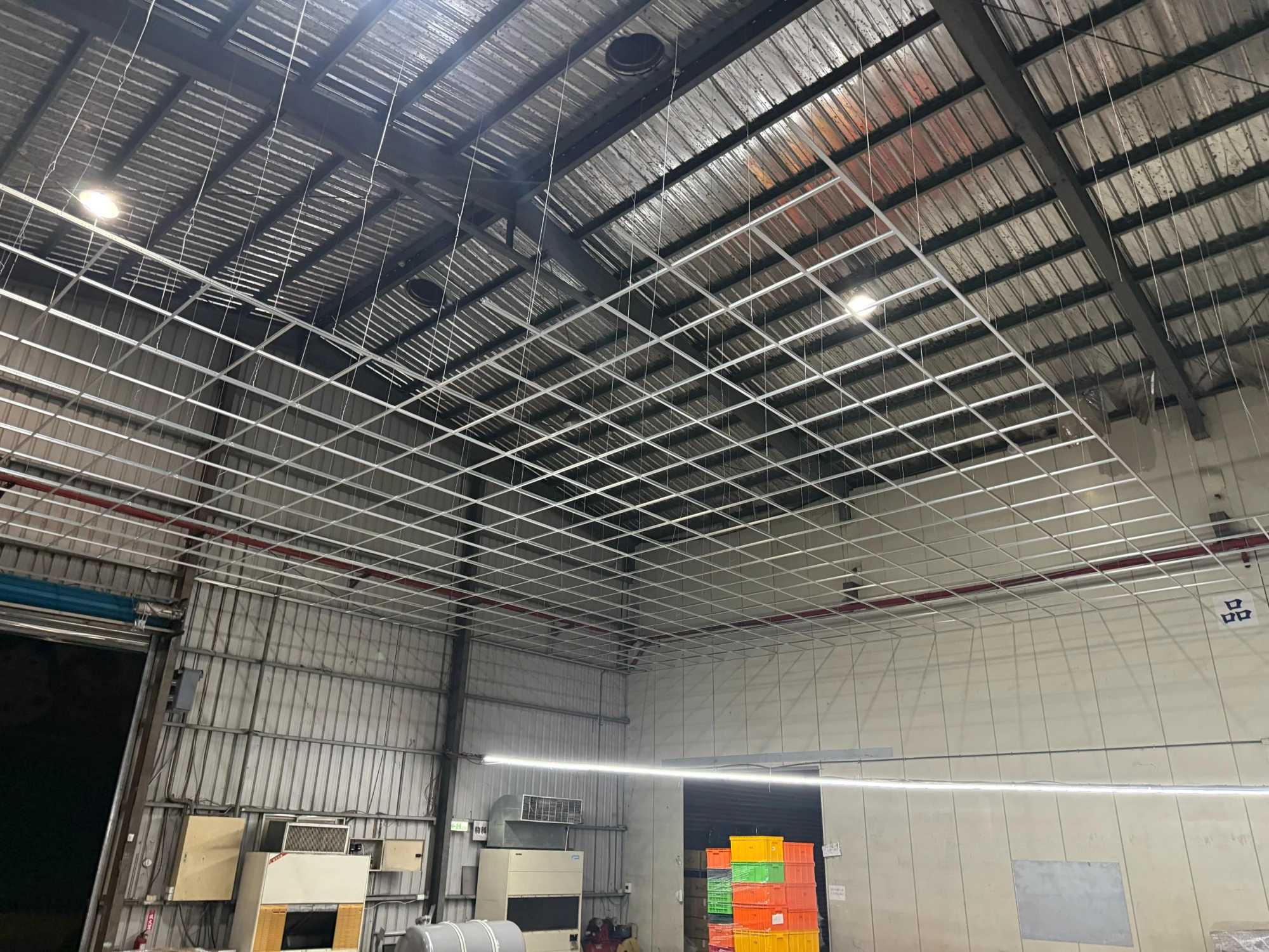 輕鋼架天花板工程