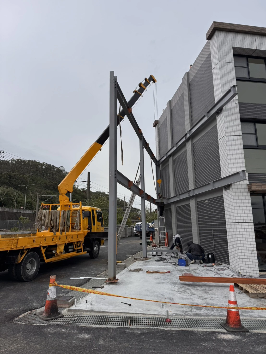 吊卡車運輸及吊掛作業