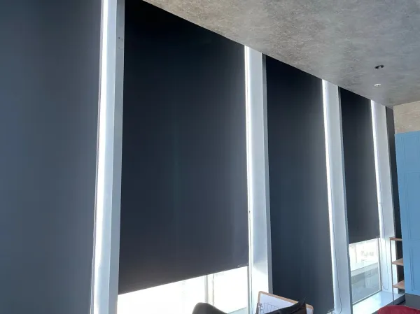 台南市東區-捲簾