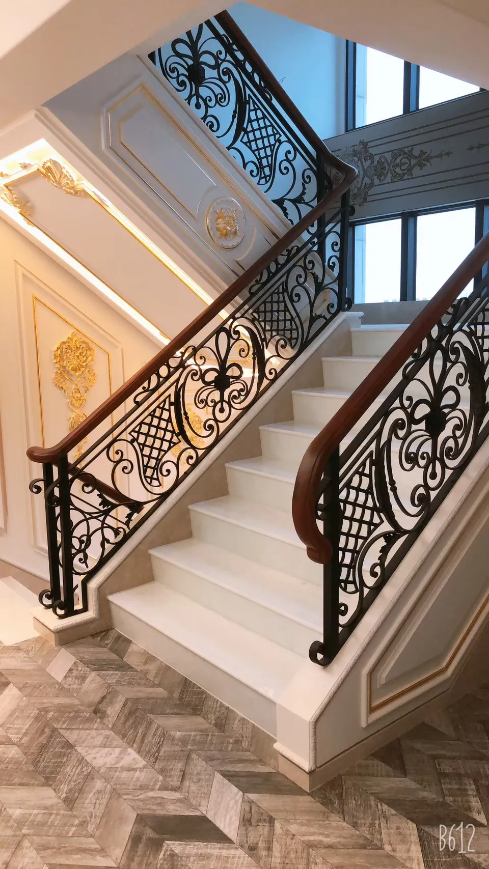 鍛造樓梯扶手