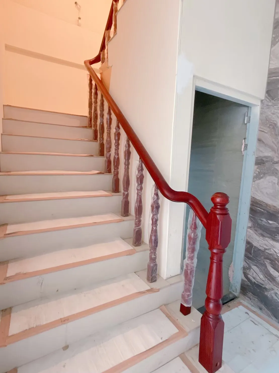 木車枳樓梯扶手