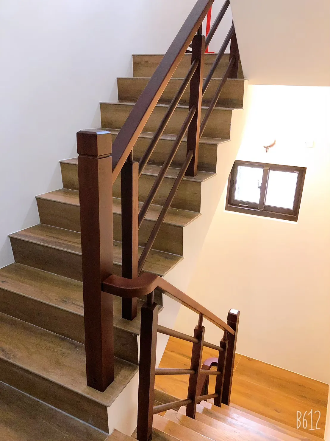 三度四度空間扶手