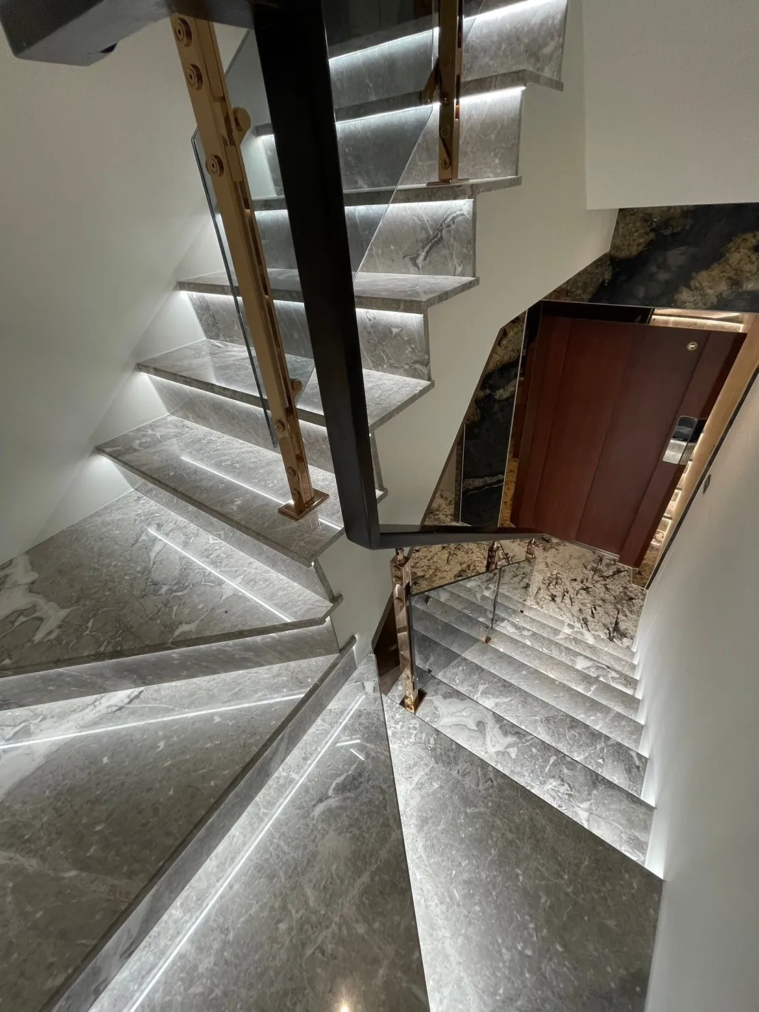 南洋櫸木插角扶手