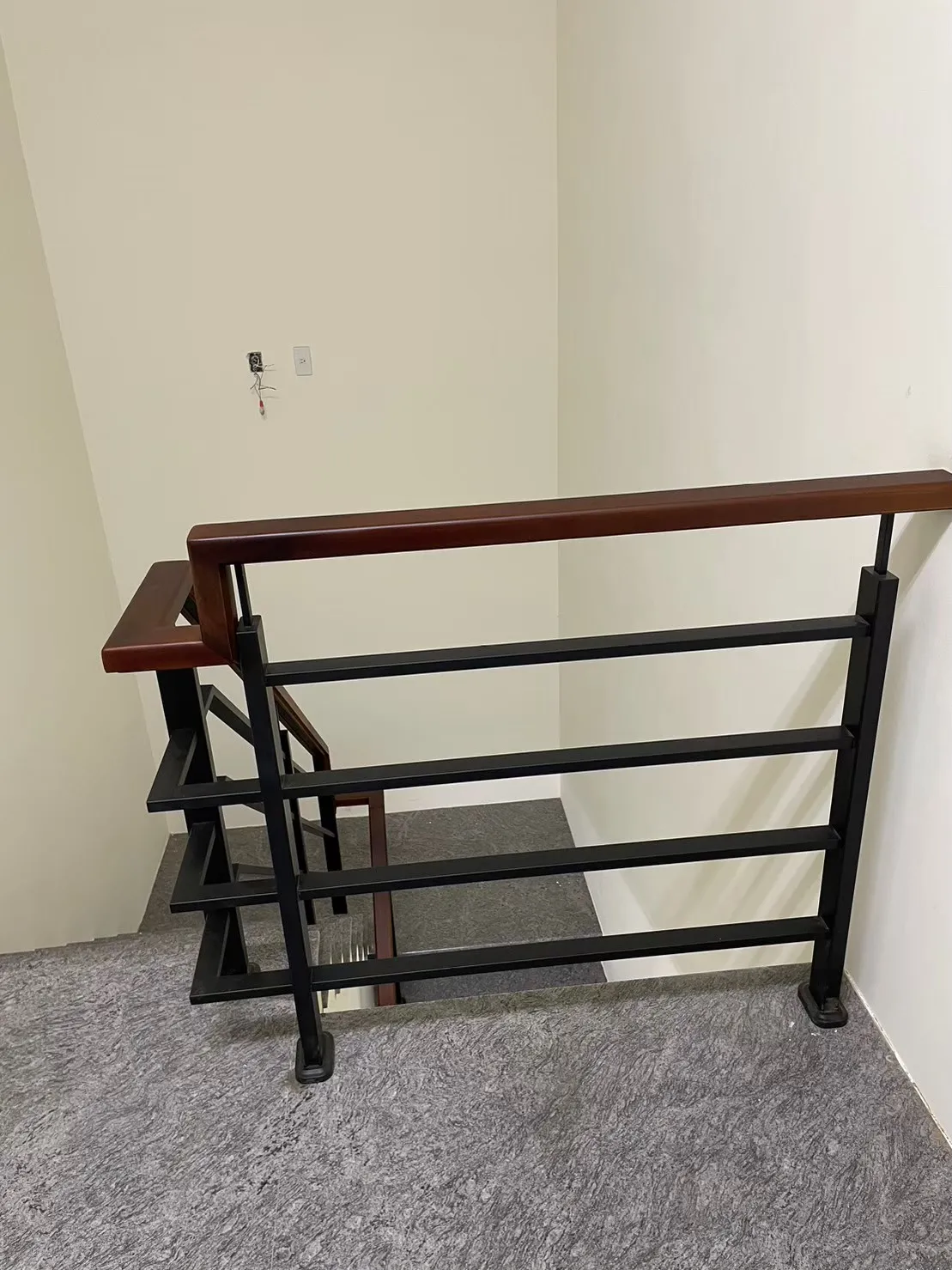 日式鐵件樓梯扶手