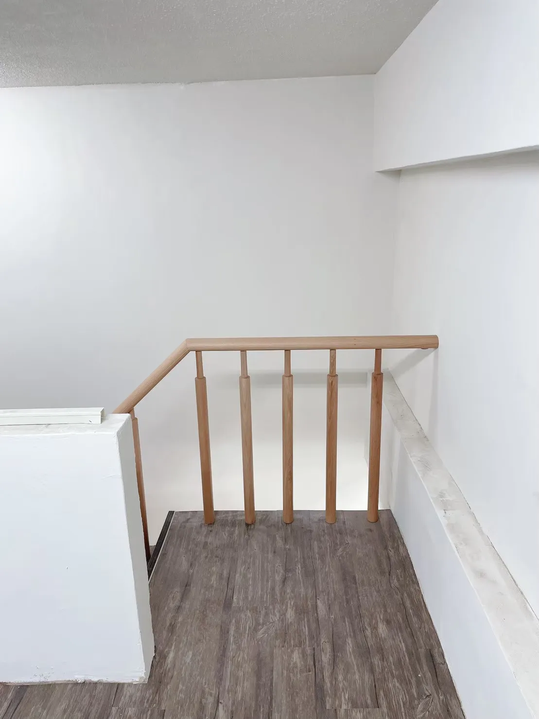 木車枳樓梯扶手