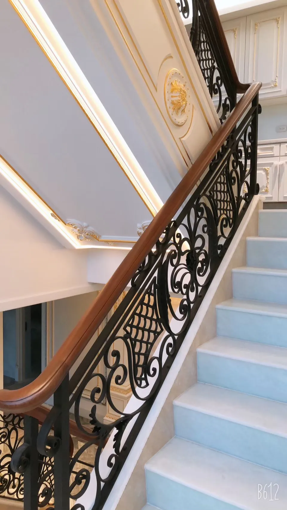 鍛造樓梯扶手