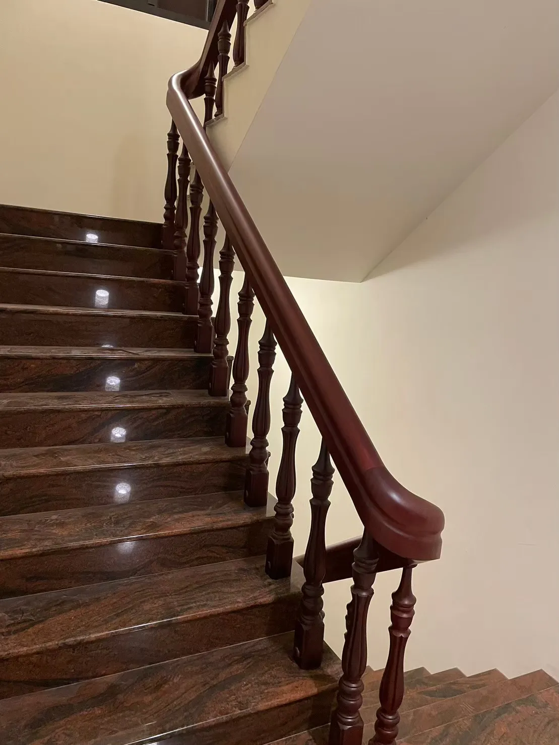 木車枳樓梯扶手