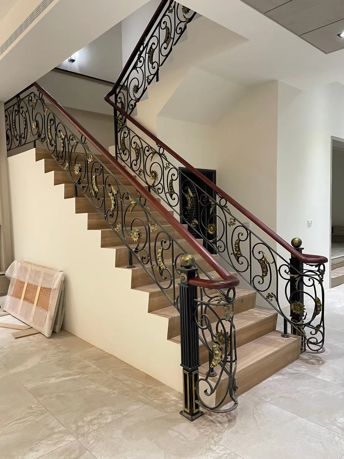 鍛造樓梯扶手