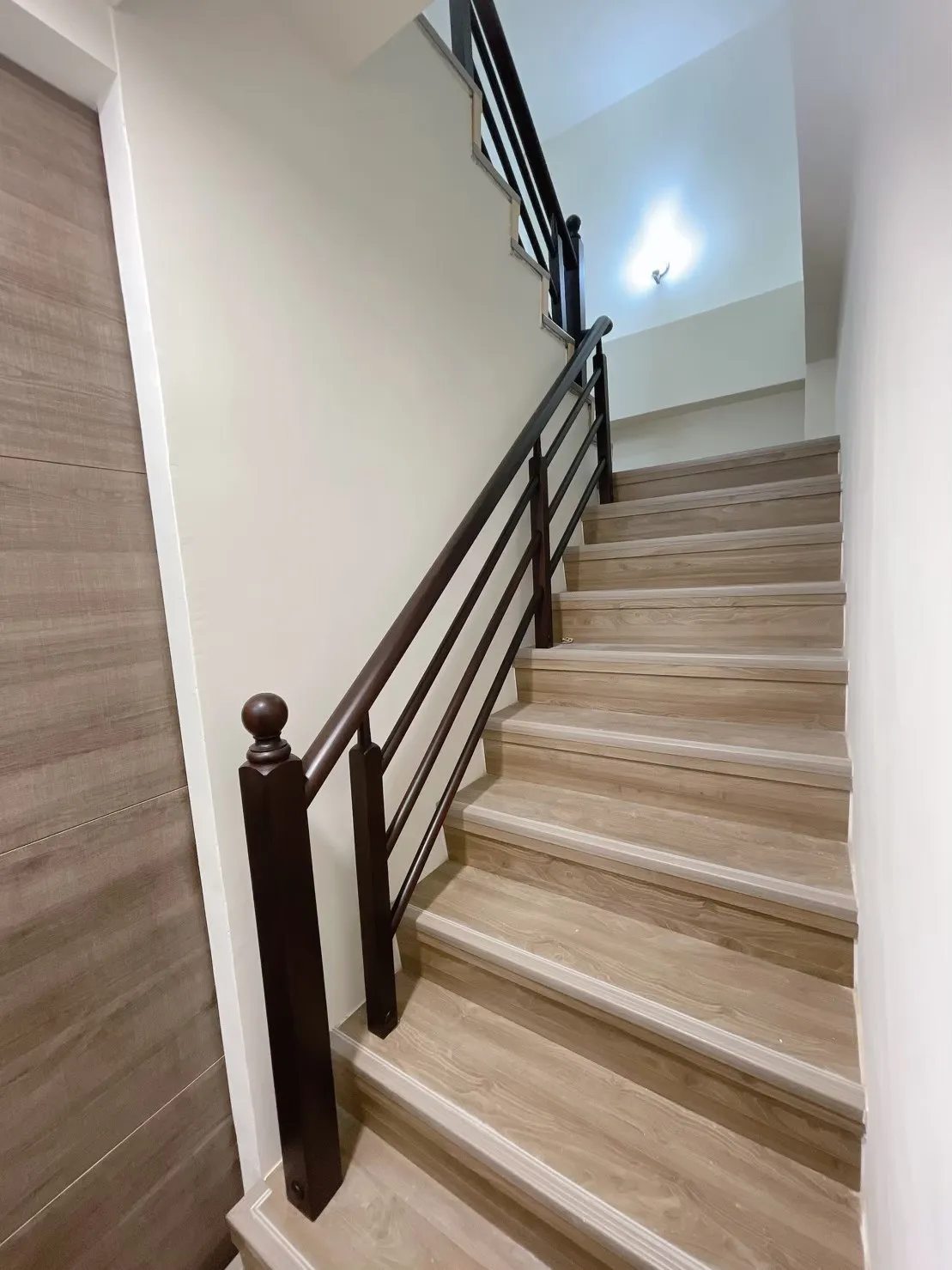 三度四度空間扶手