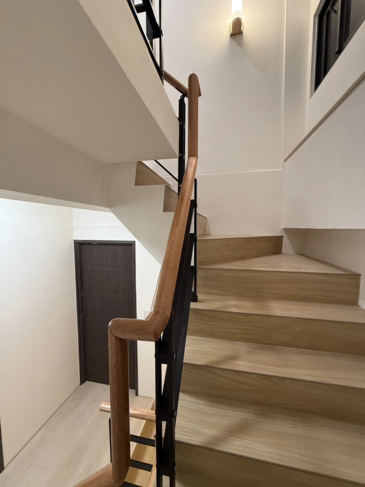彰化田中住宅樓梯扶手