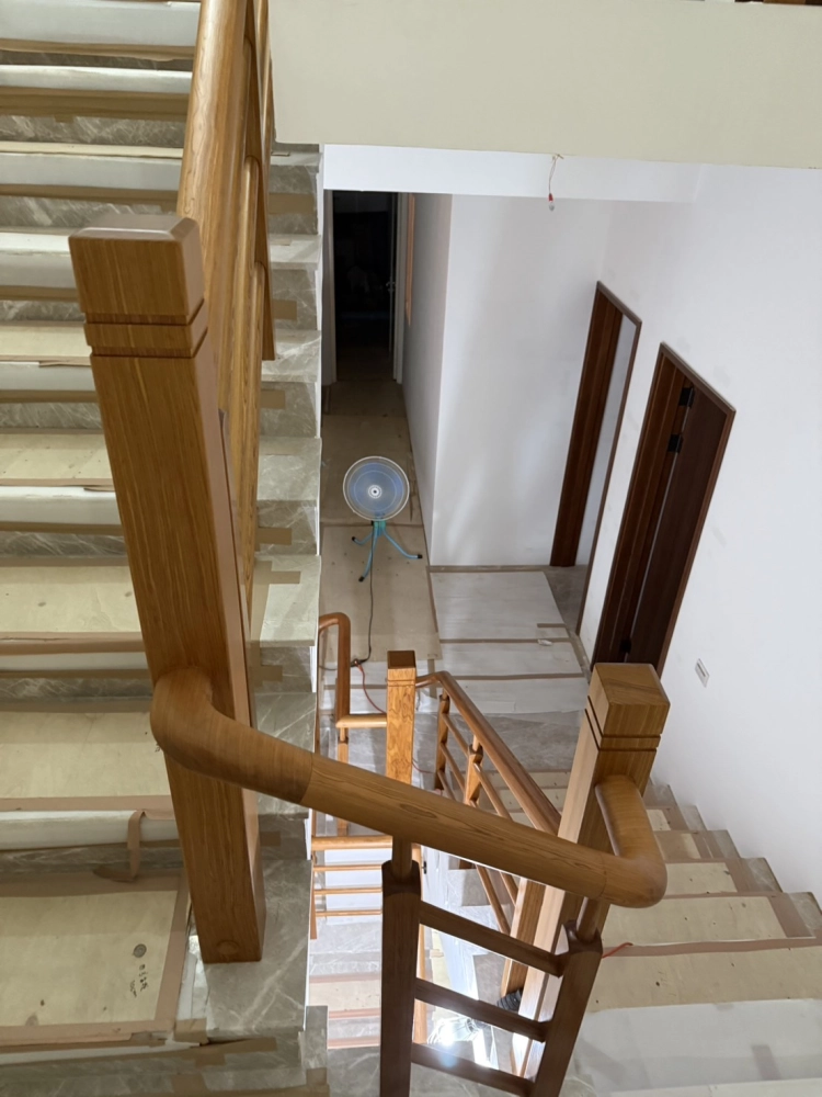 南投埔里住宅2樓梯扶手
