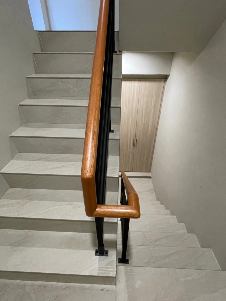 高雄鳥松住宅-手扶梯工程