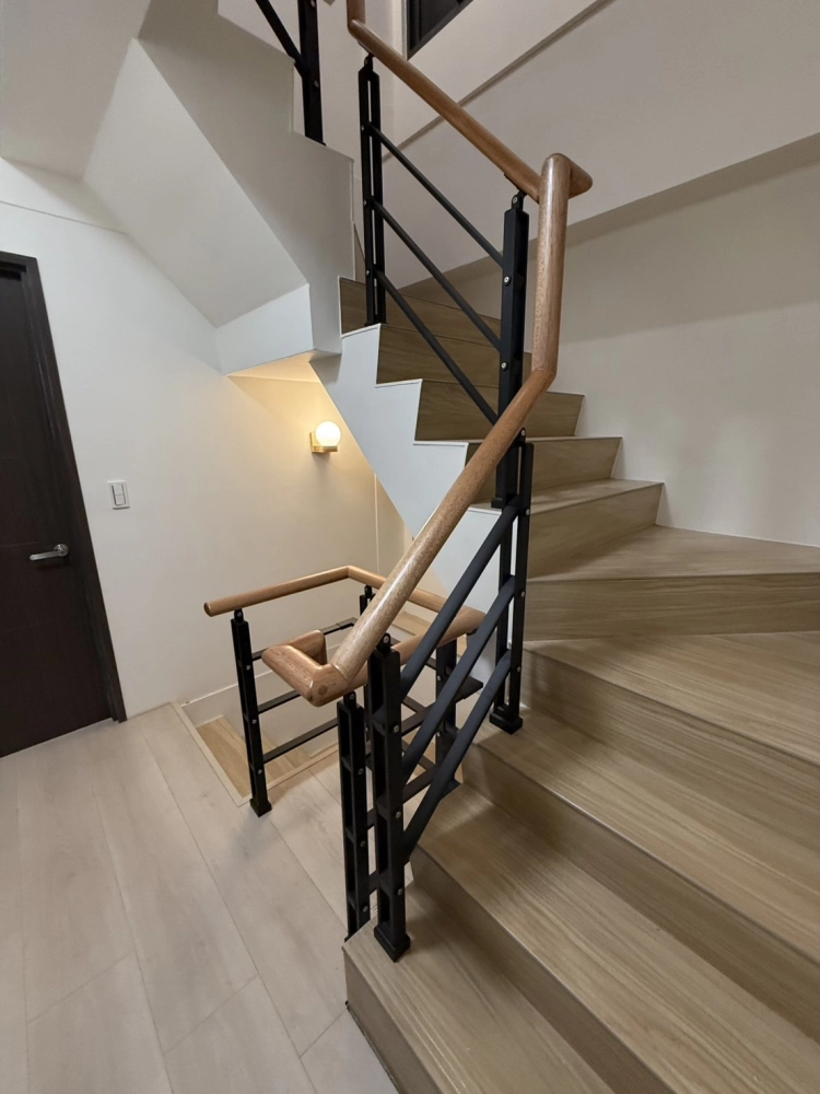 彰化田中住宅樓梯扶手