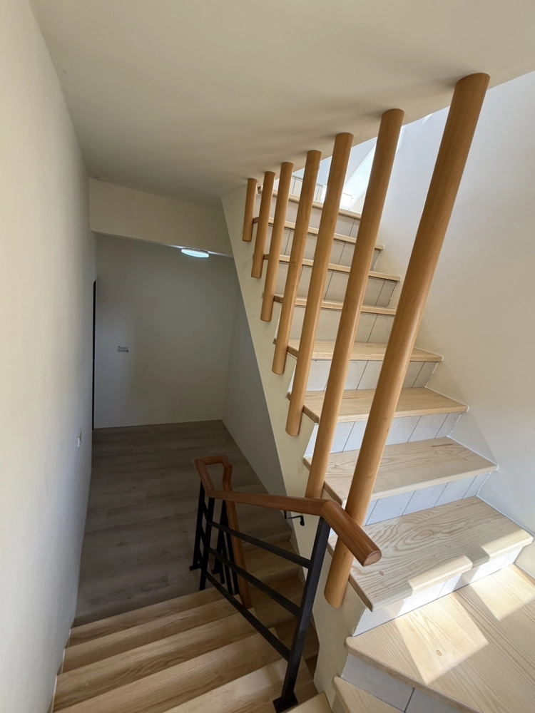 雲林林內住宅地板+扶手