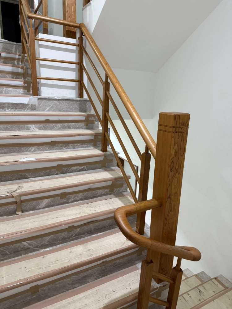 南投埔里住宅2樓梯扶手