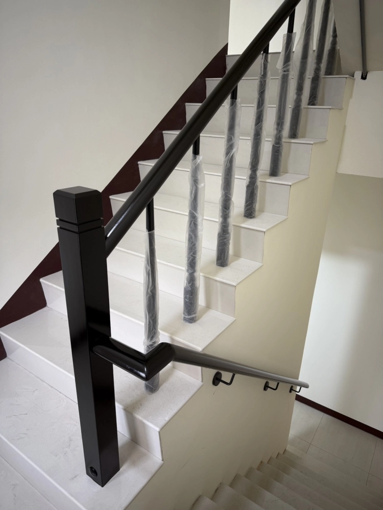 台中大甲樓梯扶手