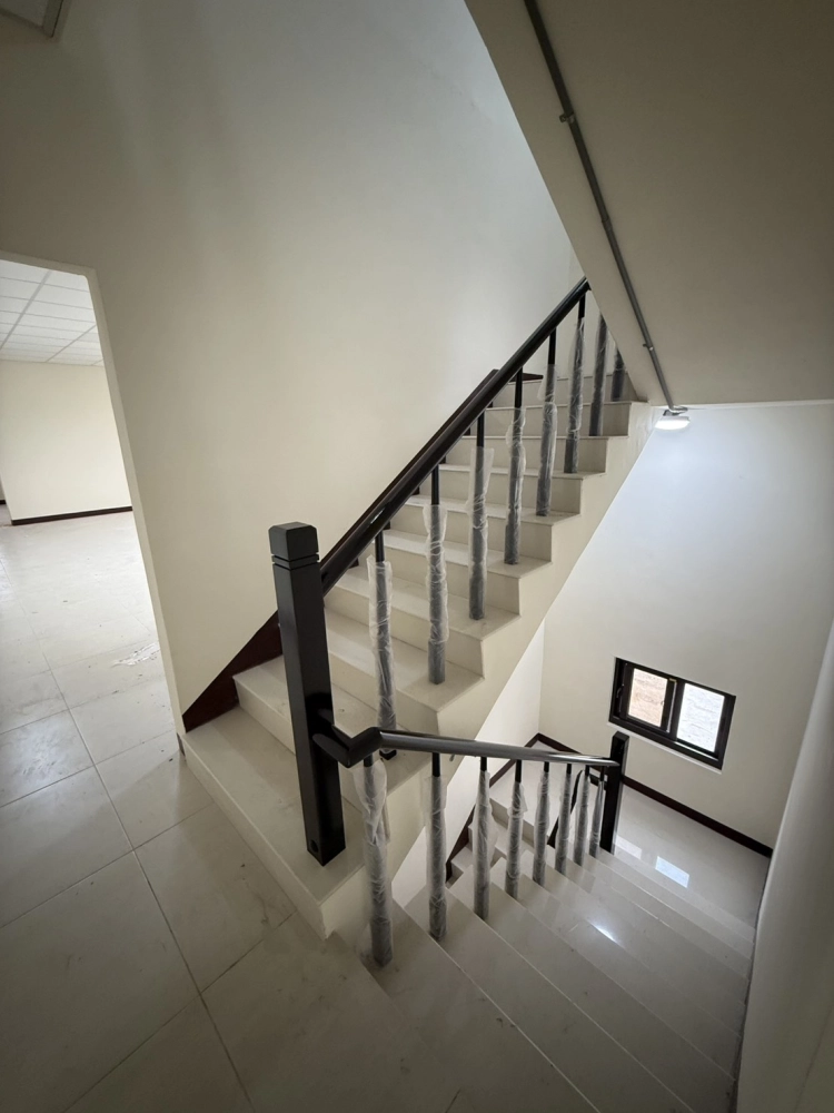 台中大甲樓梯扶手