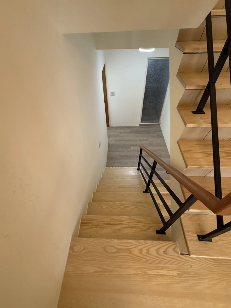 雲林林內住宅地板+扶手