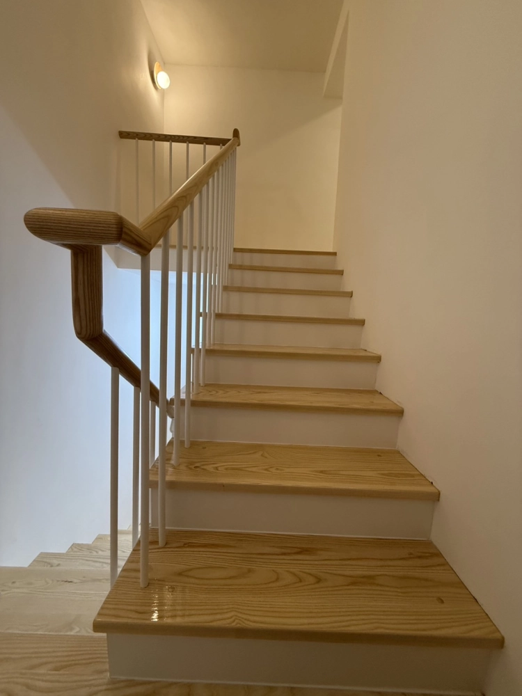 新竹住宅地板+扶手