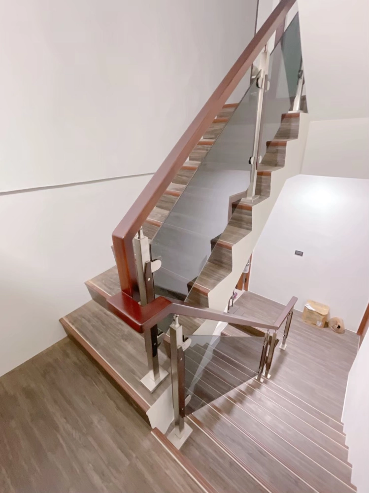 玻璃欄杆樓梯扶手