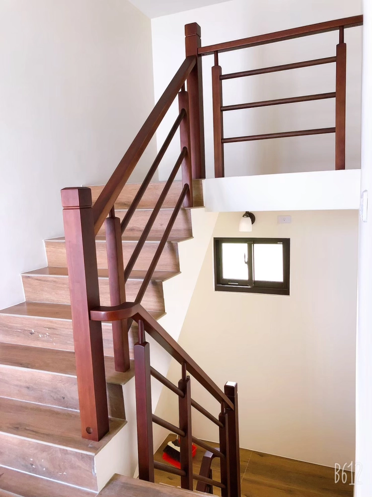 三度四度空間扶手