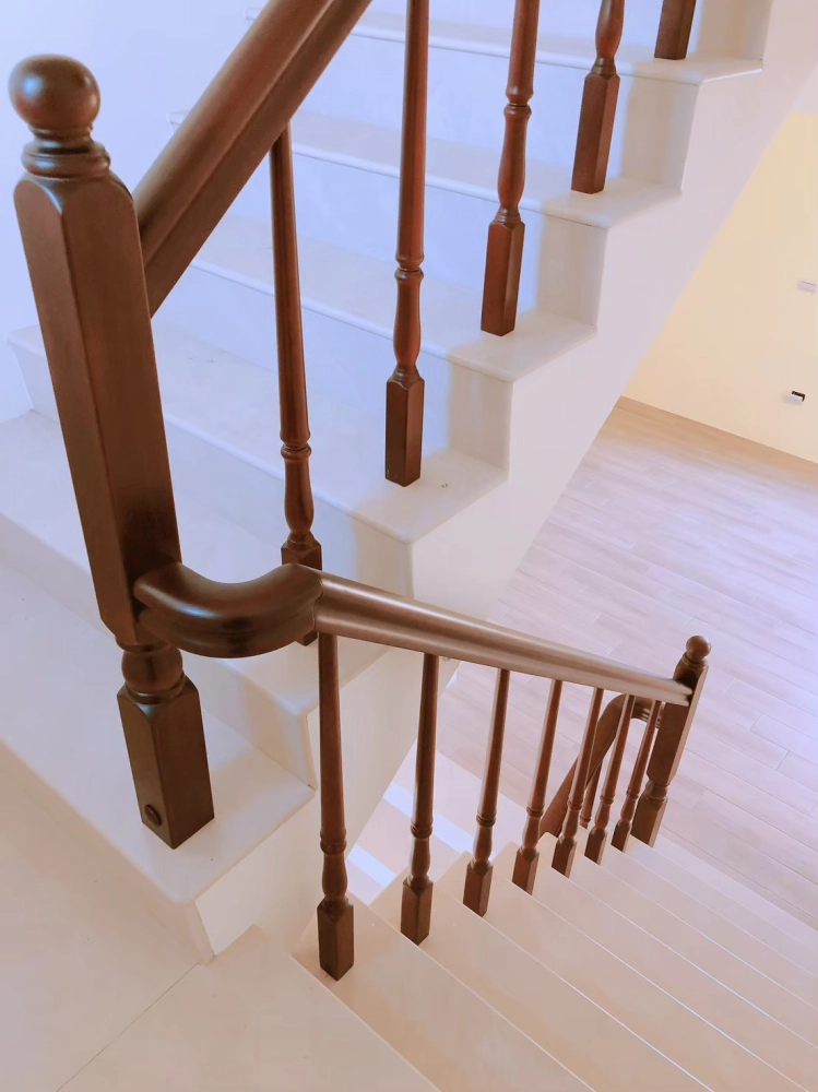 木車枳樓梯扶手