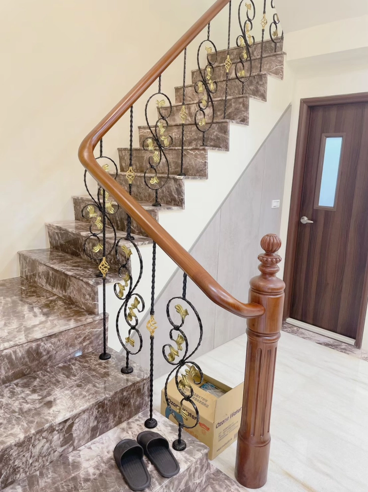 現代鐵車枳扶手