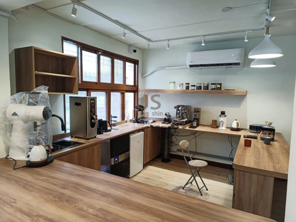 武聖路_旅風咖啡館 |台南系統規劃 | 系統施工 | 台南商空設計 | 台南室內