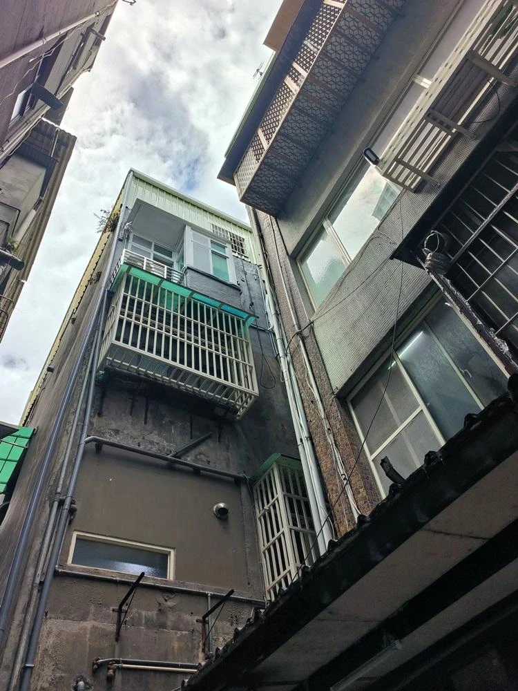 蜘蛛人高空外牆防水工程