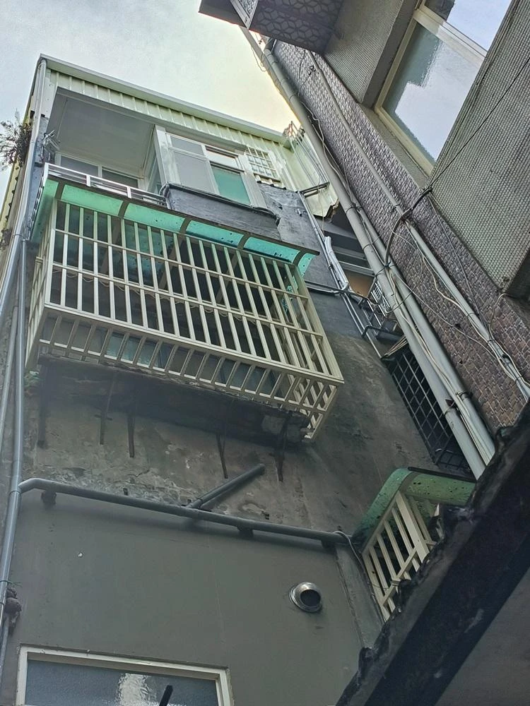 蜘蛛人高空外牆防水工程