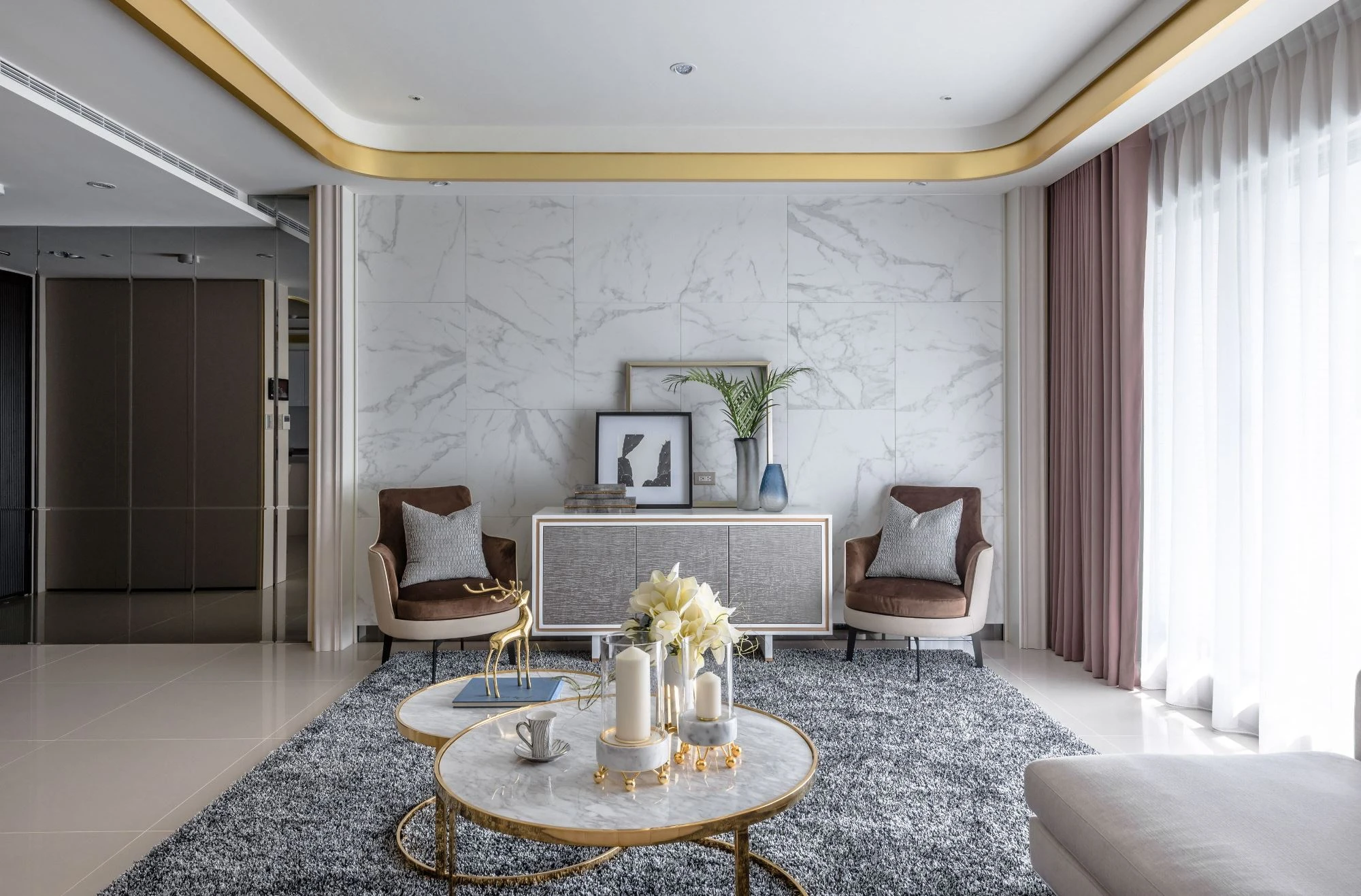 Light Luxury