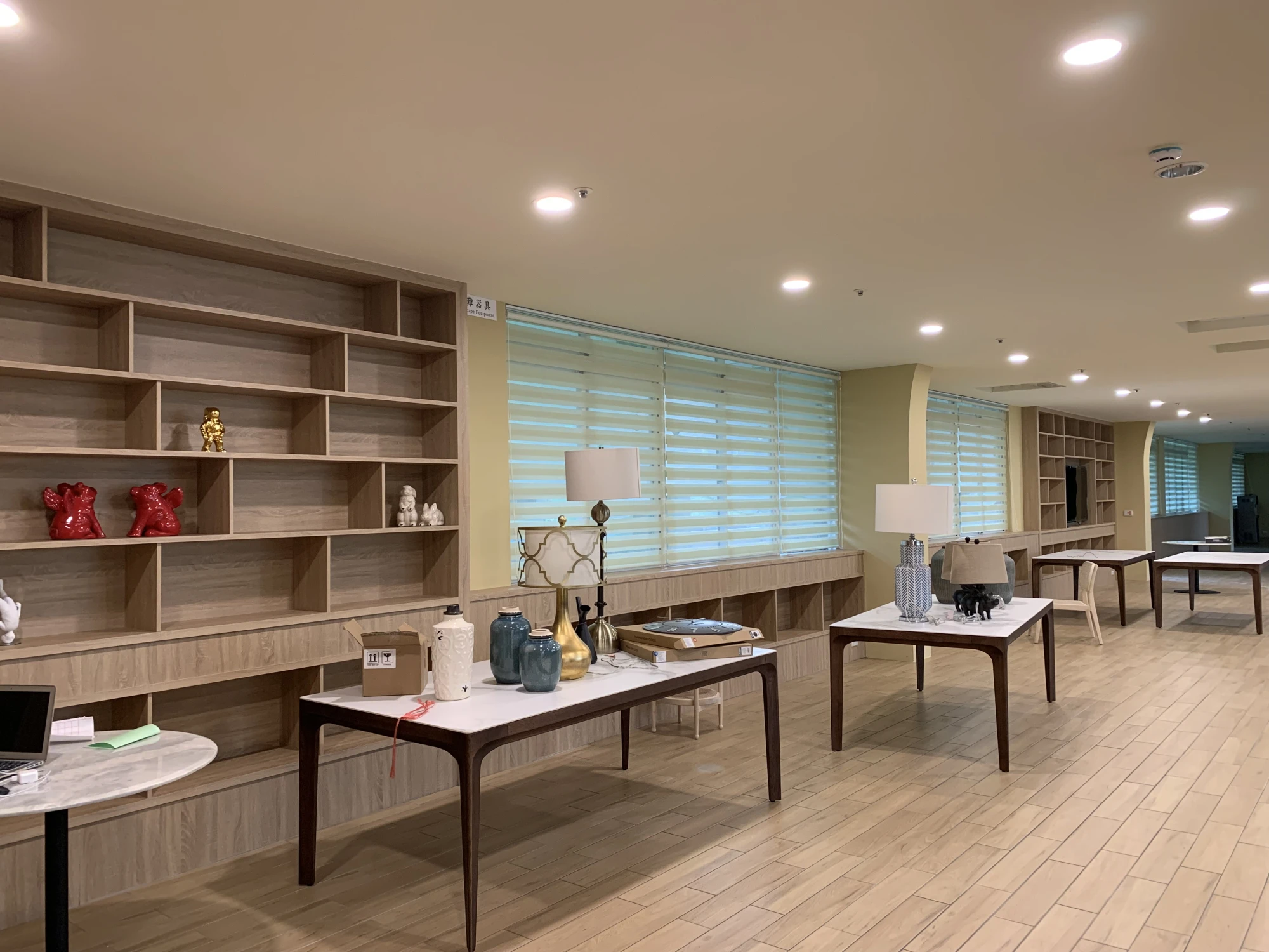捲簾、調光捲簾、百葉