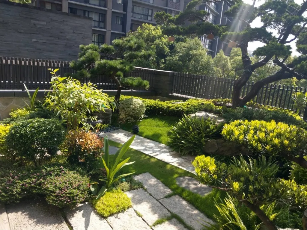 園藝工程完成後需要定期維護嗎？