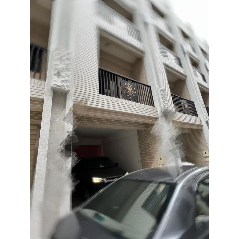 帶設計師姐姐 出來設計客人～～～的家囉