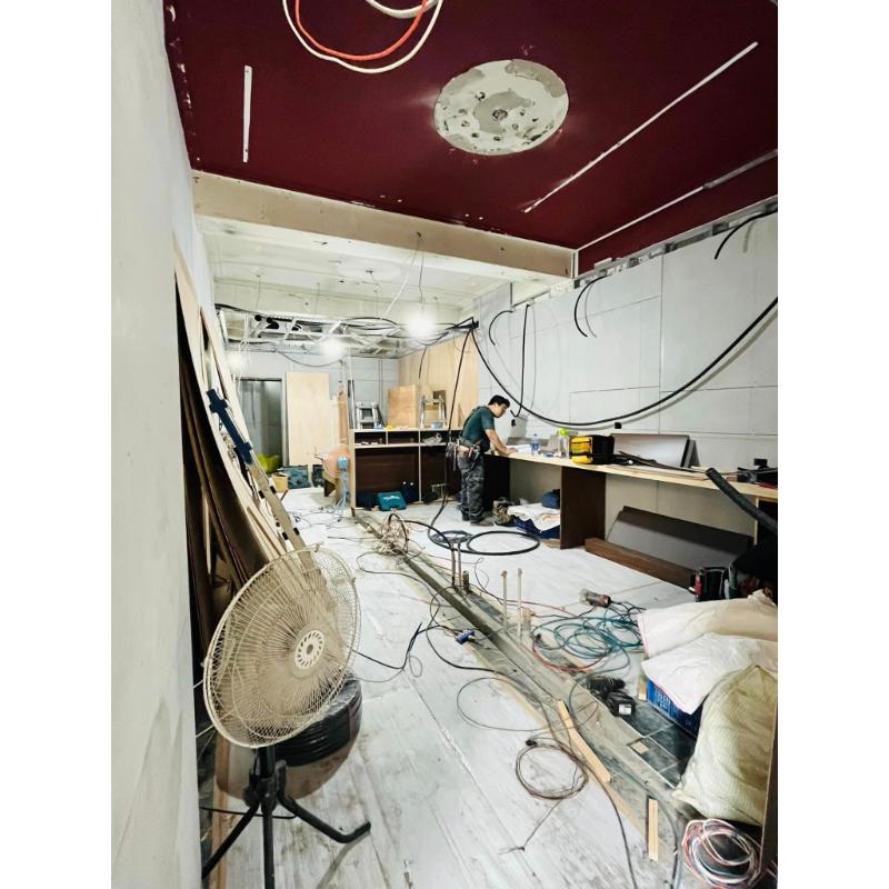 今天裝潢案場台中民族路 SHE-酒吧