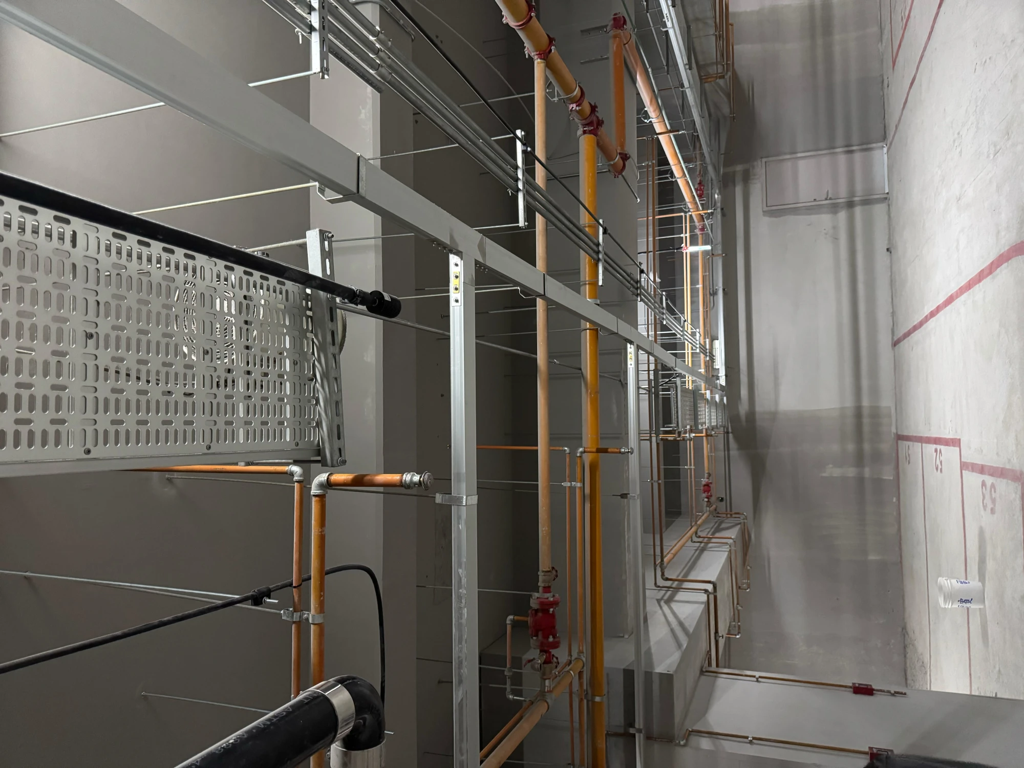 新建大樓內部施工