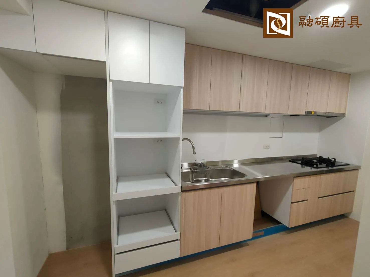 【南港案】一字型木紋櫥具