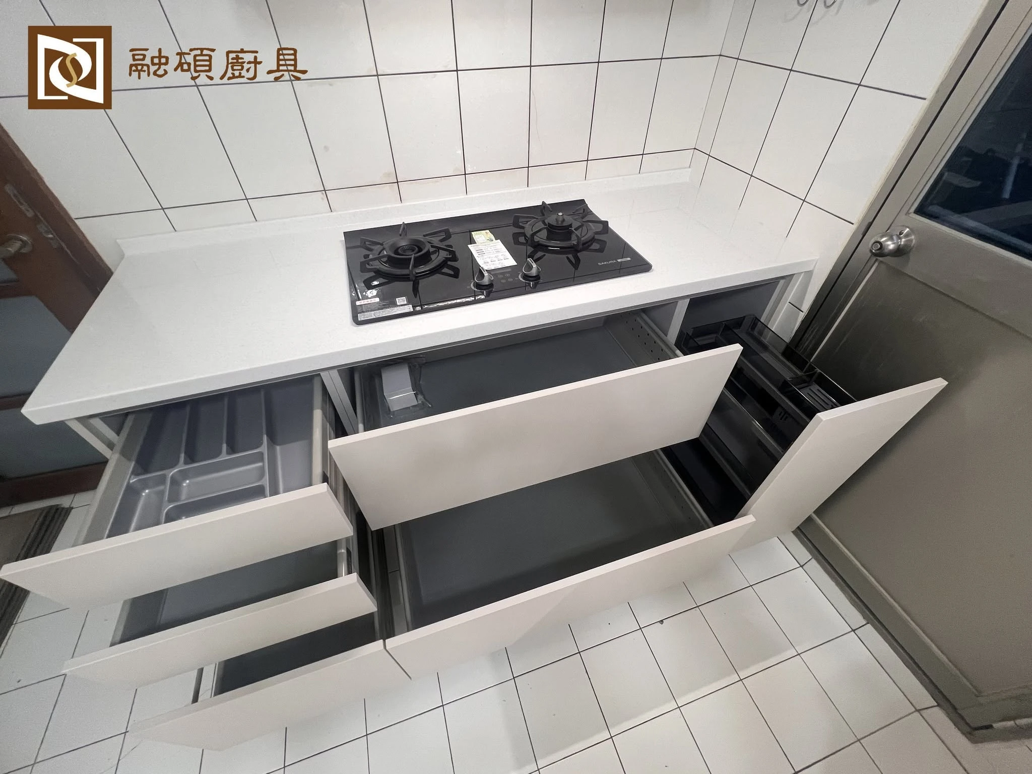 一字型+ㄇ字型廚具