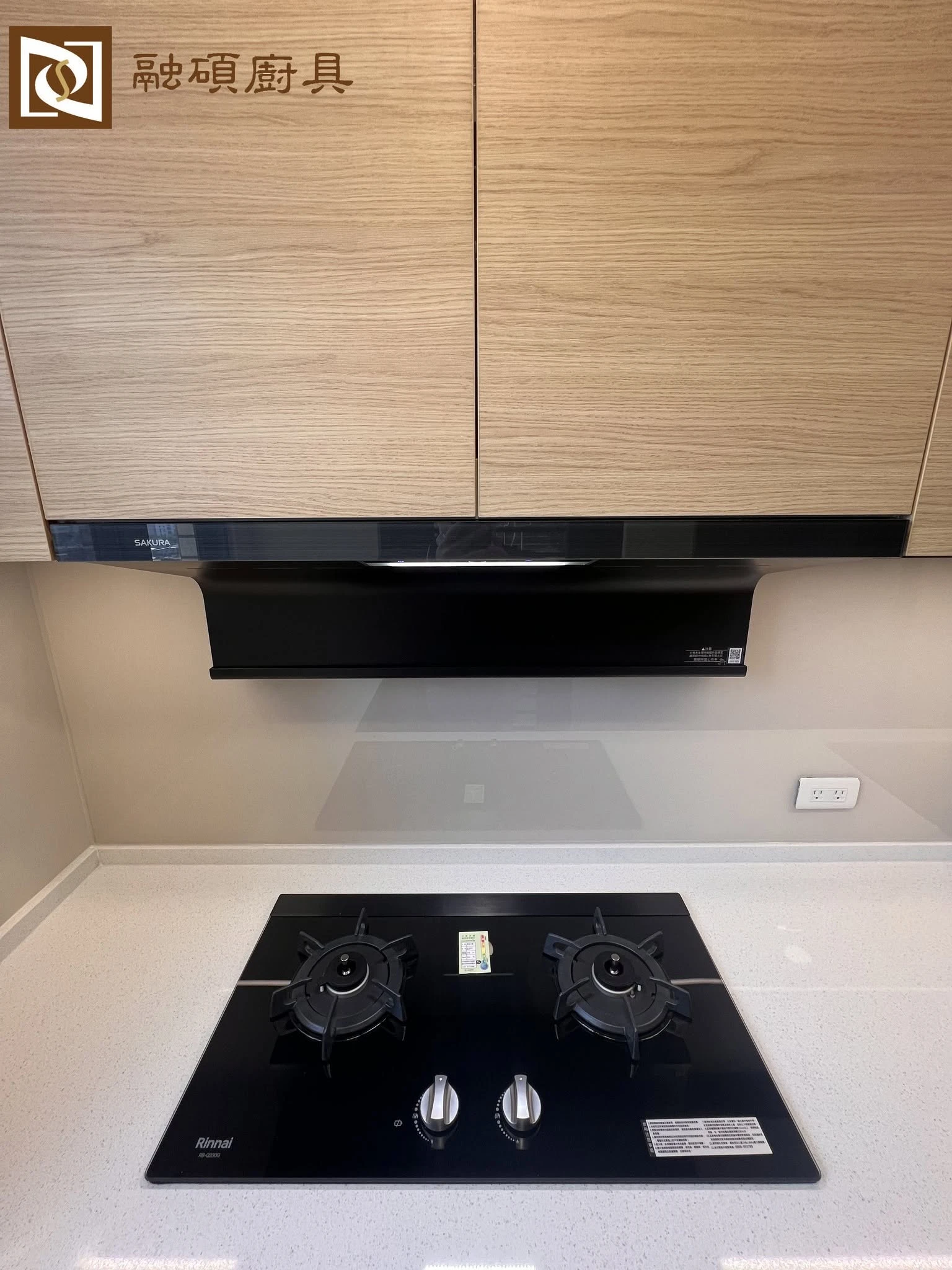 L型廚具+電器櫃+冰箱吊櫃