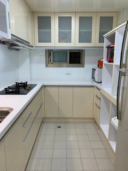ㄇ字型+中島廚具